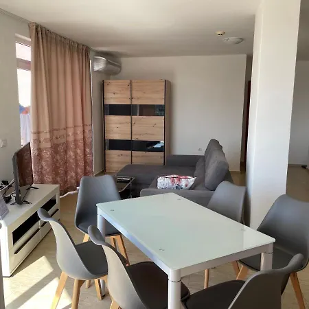 1-bedroom On The 6th Floor With Large Balcony Апартаменти Сонячний Берег